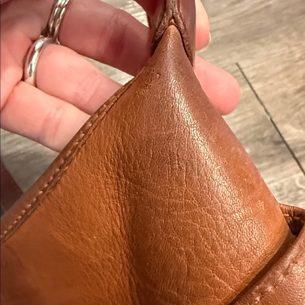 Vintage Etienne Aigner Brown Leather Crossbody Bag - Picture 13 of 15